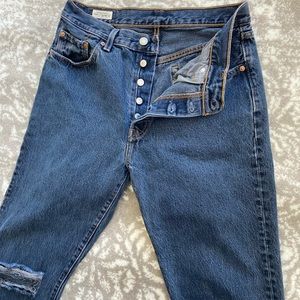 Levi’s Premium Button-fly Distructed Jean 29x26, Dark Wash